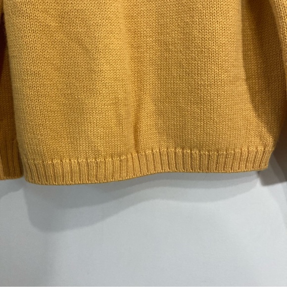 SOLD     Vntg Hudsons Bay 100% Pure Virgin Wool Mustard Yellow Knit Cardigan - Picture 6 of 8